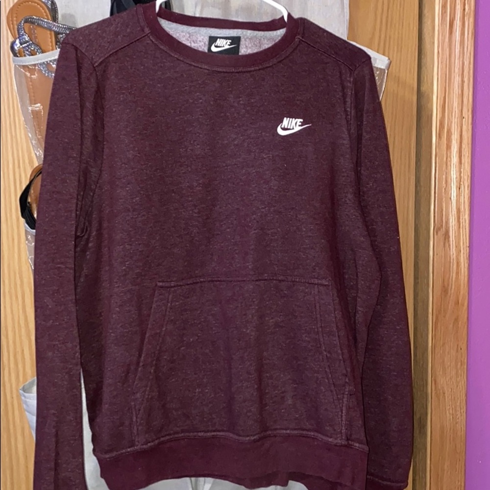 crew neck